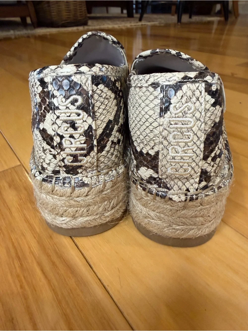 Circus by Sam Edelman Cora Snake Print Platform Espadrille Flats Slip On Sz 7.5